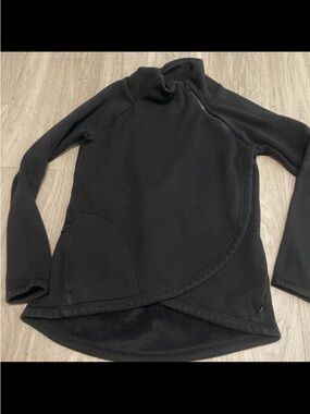 Athleta Black Fleece-Lined Pullover